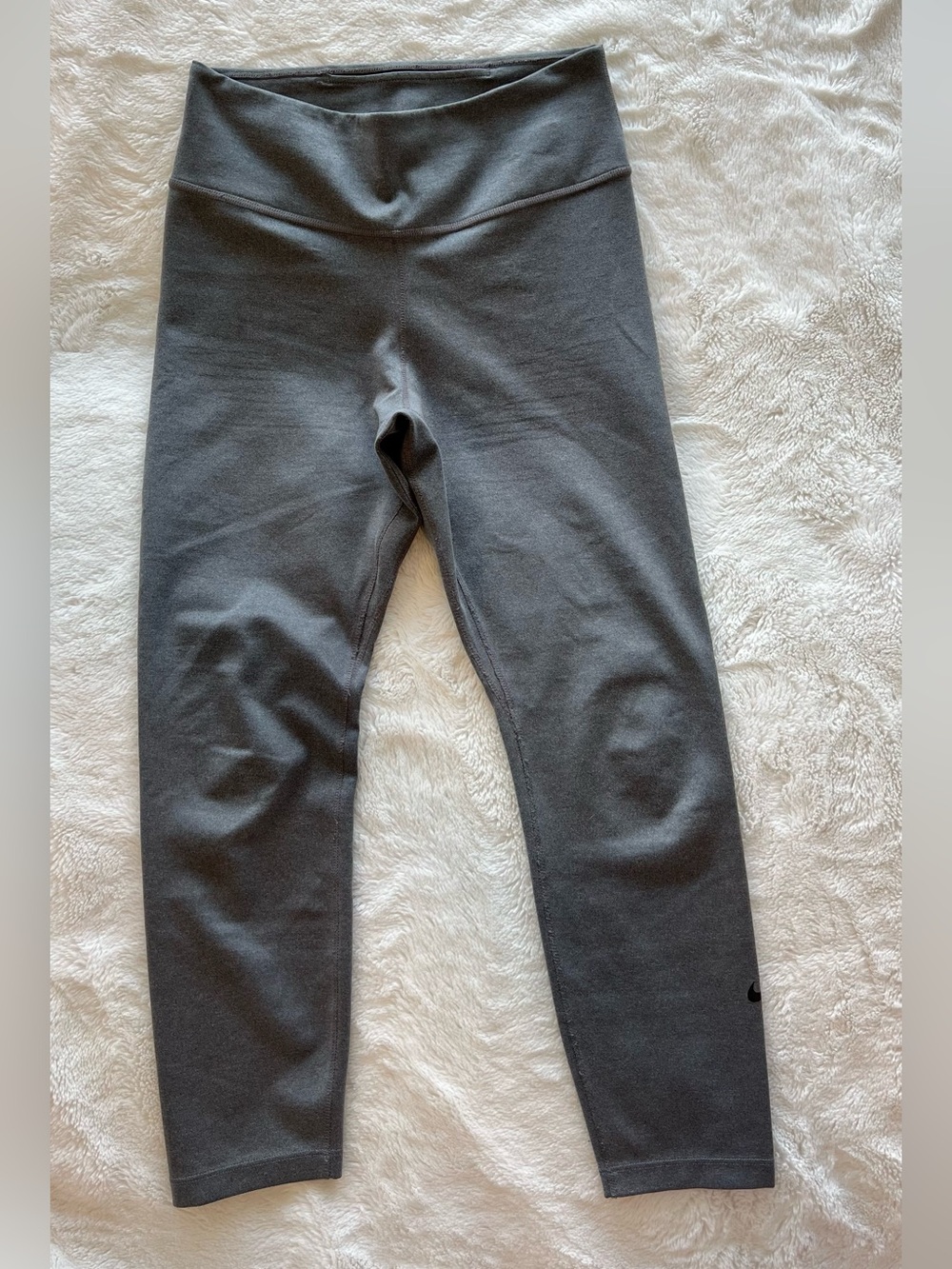 Nike Dri Fit Grey Cropped Leggings